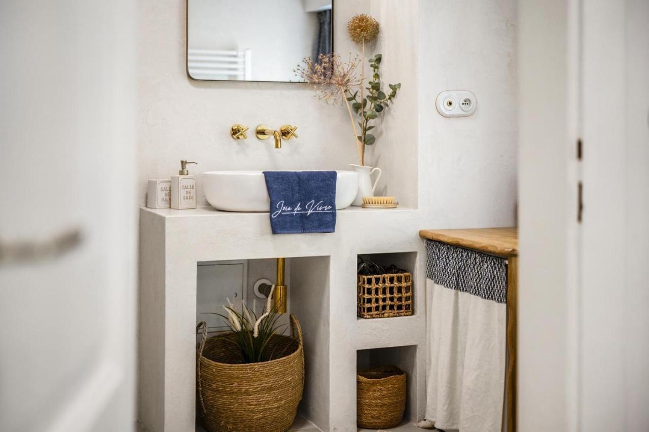 New Design & High Standard Apt From 16Th Century In Old Town-Free Parking Bratislava Extérieur photo